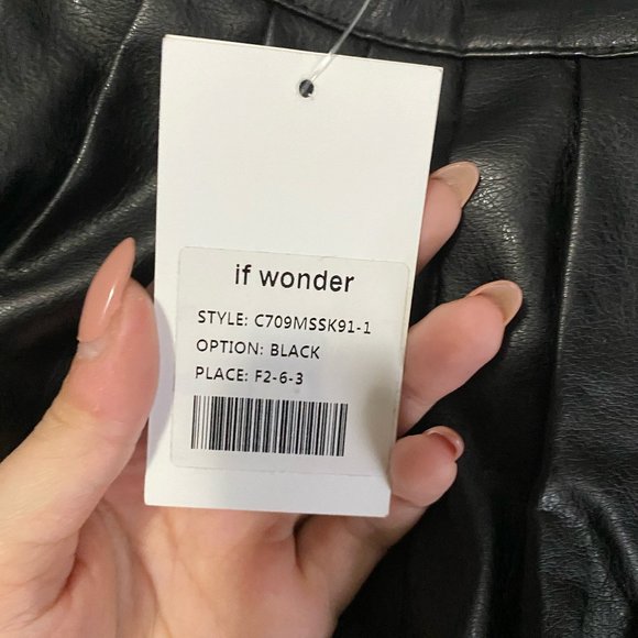 Cherrykoko faux skirt - never worn with tag - XS - Picture 3 of 4